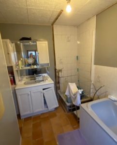 Salle de Bain avant l'intervention de Jade & Lou