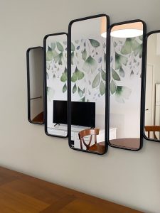 Cuisine et espace de vie après intervention de Jade & Lou - exemple de miroir(s)