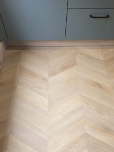 Jade & Lou - Agencement, aménagement et décoration d’une maison - détails du parquet